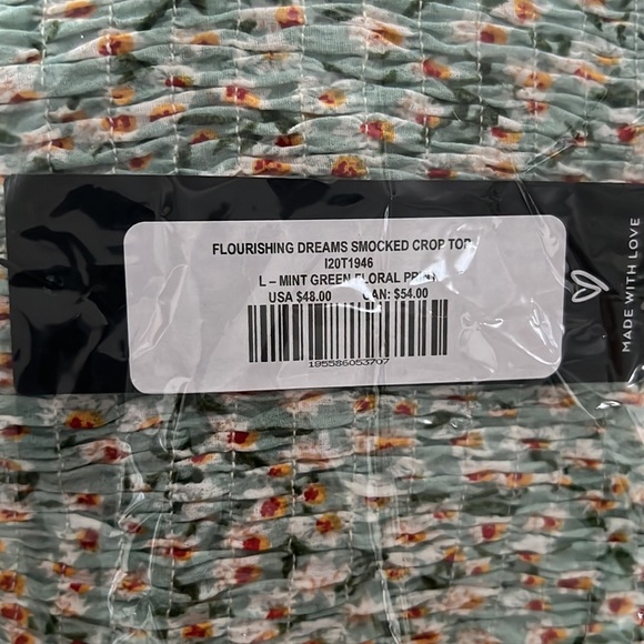 New Flourishing Dreams Mint Green Floral Print Smocked Crop Top Large - Picture 2 of 4